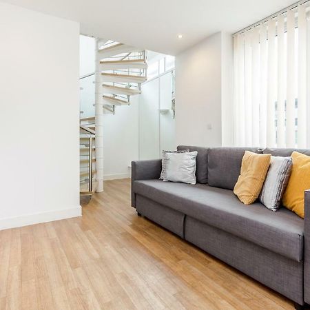 Royal Docks Penthouse Apartment London Ngoại thất bức ảnh