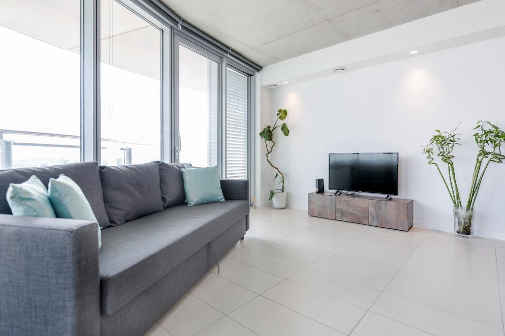 Royal Docks Penthouse Apartment London Ngoại thất bức ảnh