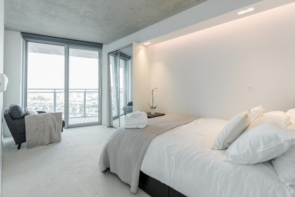 Royal Docks Penthouse Apartment London Ngoại thất bức ảnh