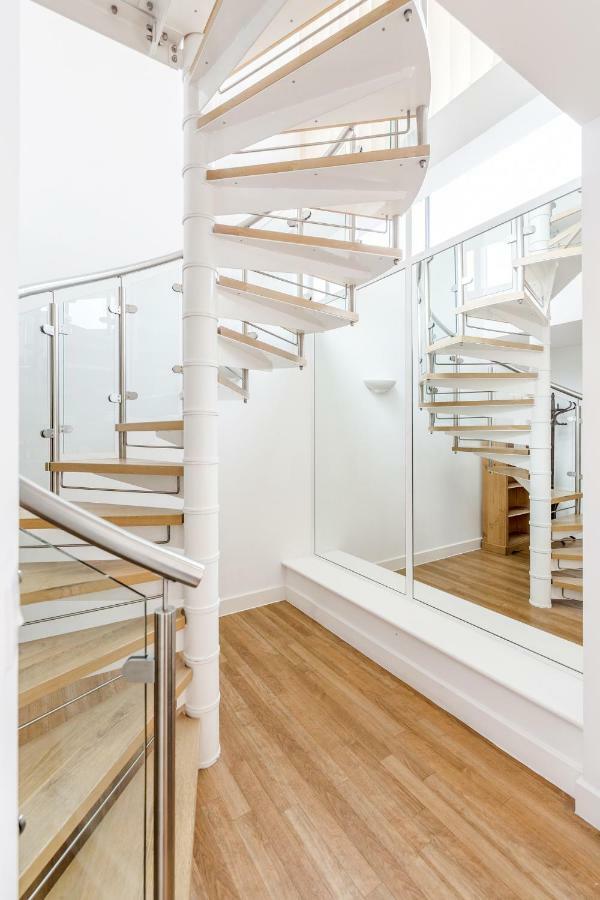 Royal Docks Penthouse Apartment London Ngoại thất bức ảnh