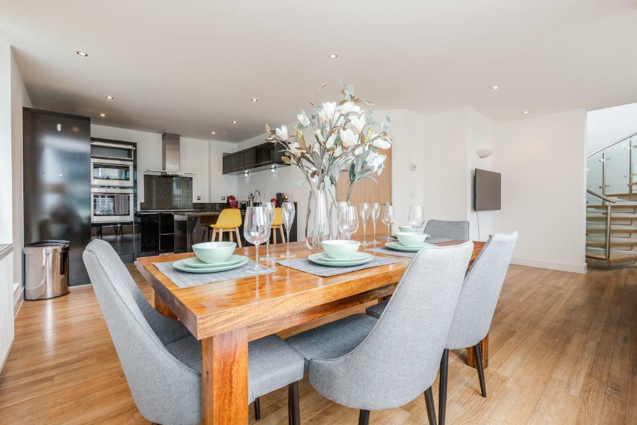 Royal Docks Penthouse Apartment London Ngoại thất bức ảnh